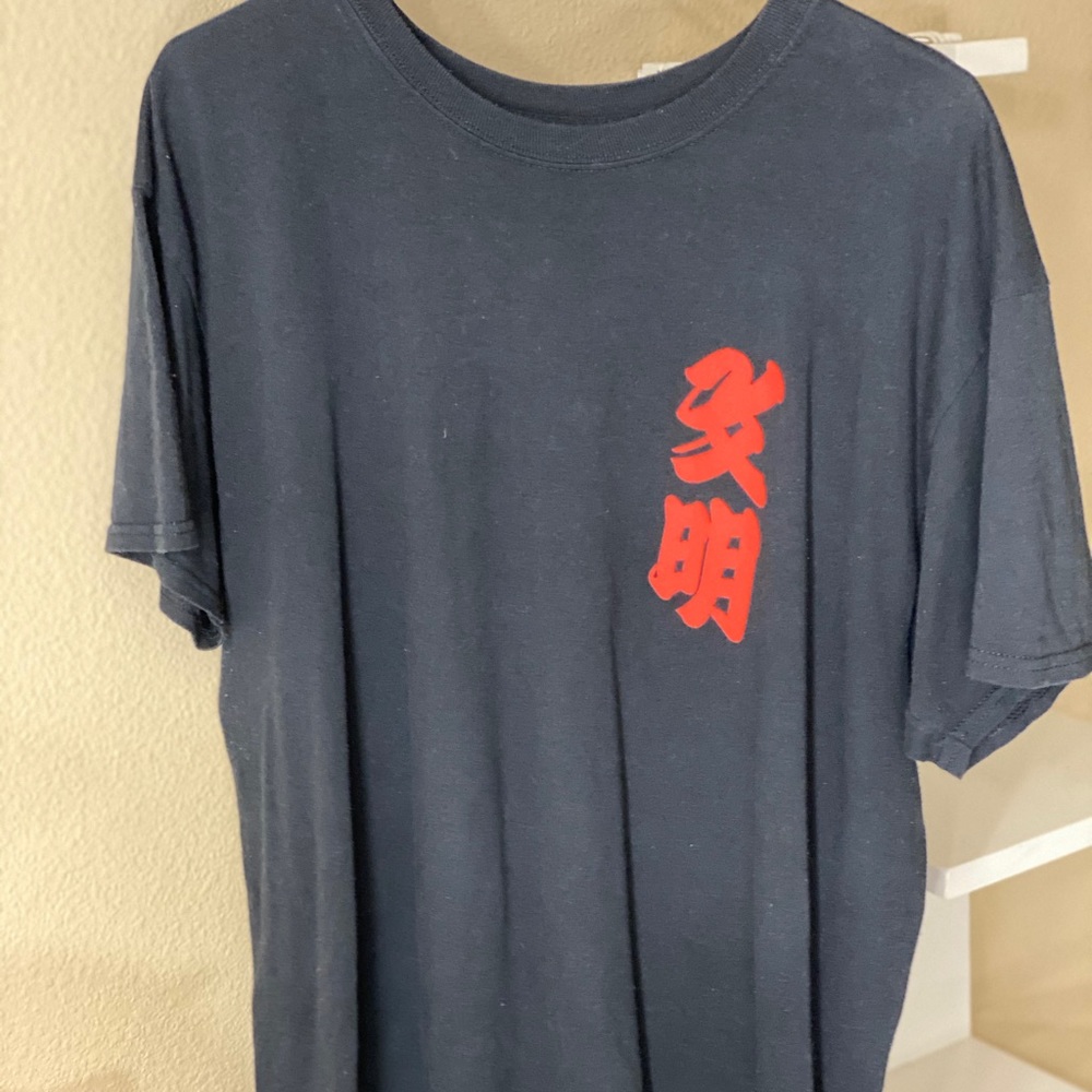 Graphic tee